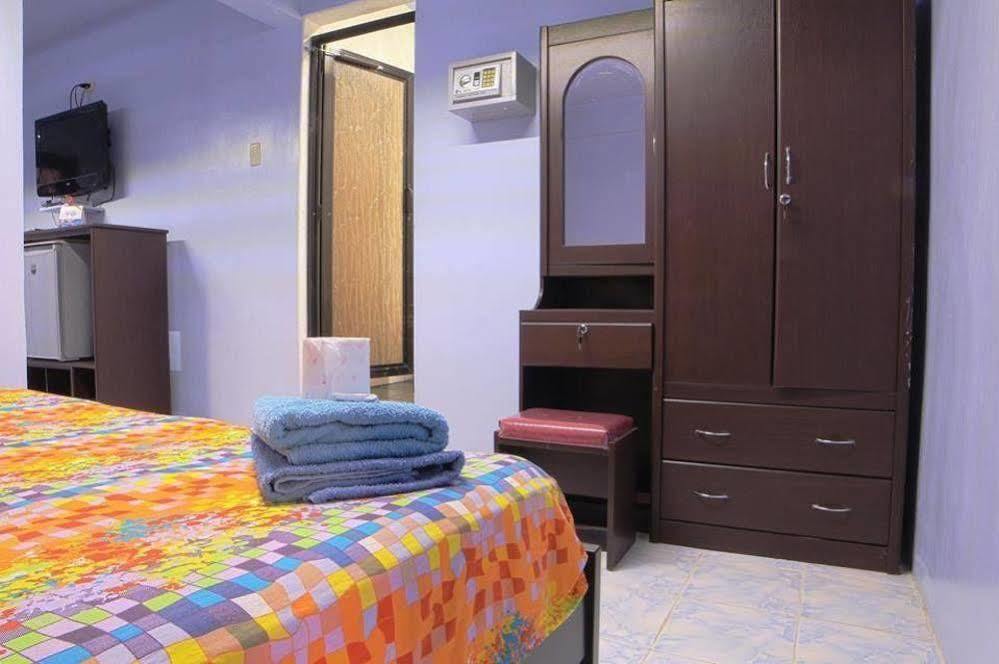 اولونجابو Gumleaves Hotel And Restaurant المظهر الخارجي الصورة